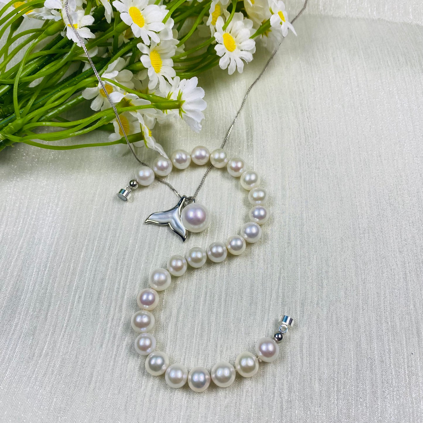 11mm AAA Freshwater Pearl With Shell whale tail Pendant