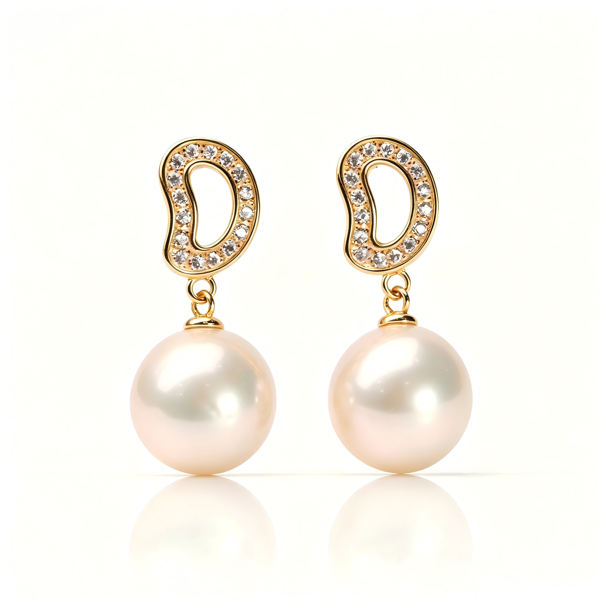 No AI fake images, no heavy retouching! Every picture is taken from real products. Natural pearls have their own unique features, while our real shots clearly display the standard quality of this grade, so you can shop with confidence.