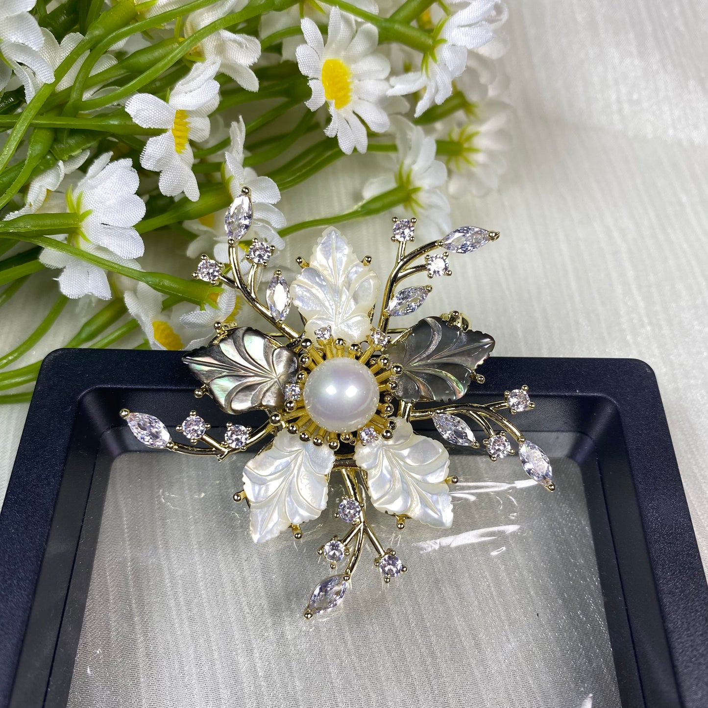 Nacrebloom Flowers Brooches, Freshwater Pearl Brooch 8.5mm-9.0mm Inlaid shell petal pin, wedding gift, High-quality pearl brooch
