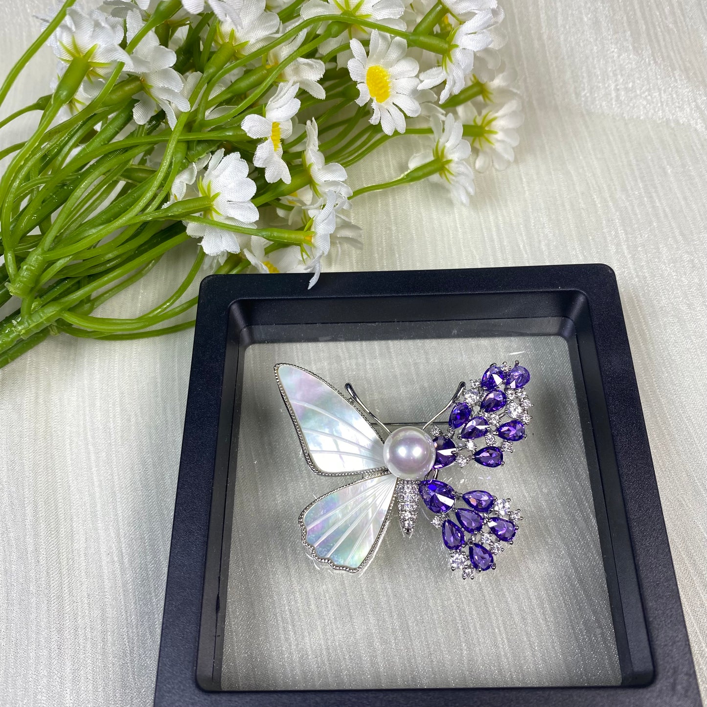 Nacrebloom Butterfly Brooches, Freshwater Pearl Brooch 9.5mm-10.0mm Inlaid shell petal pin, wedding gift, High-quality pearl brooch